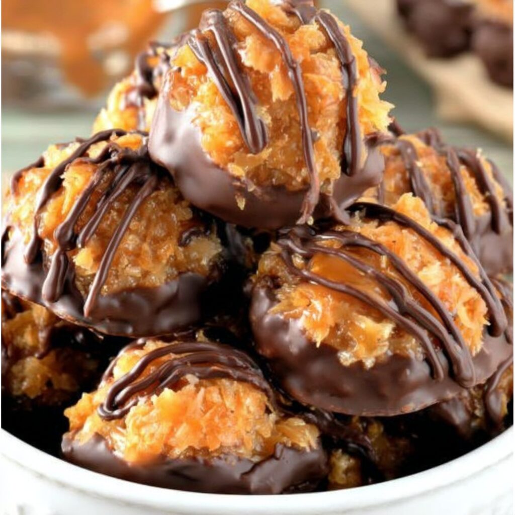 4 Ingredient Mounjaro Recipe – Step-by-step process showing lemon, ginger, and honey being mixed into a detox drink