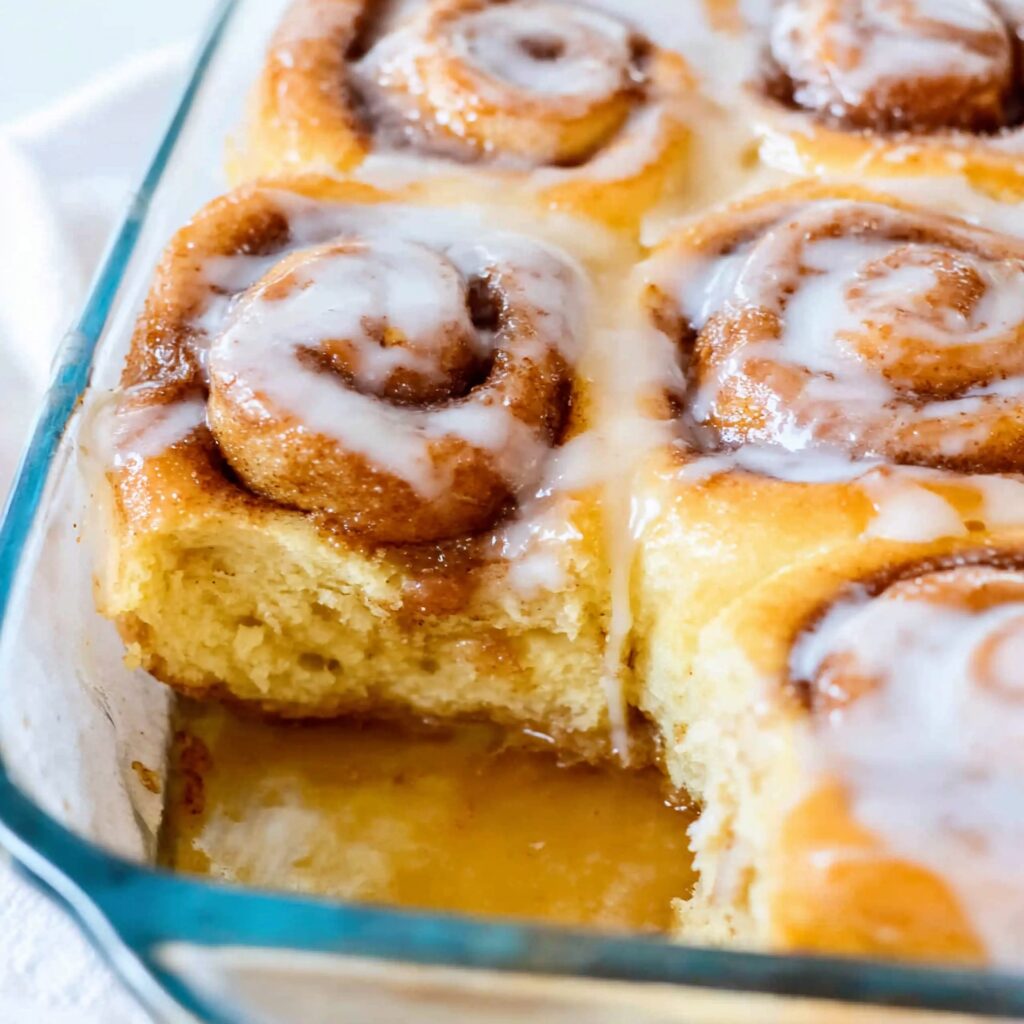 4 Ingredient Mounjaro Recipe – Step-by-step process showing lemon, ginger, and honey being mixed into a detox drink