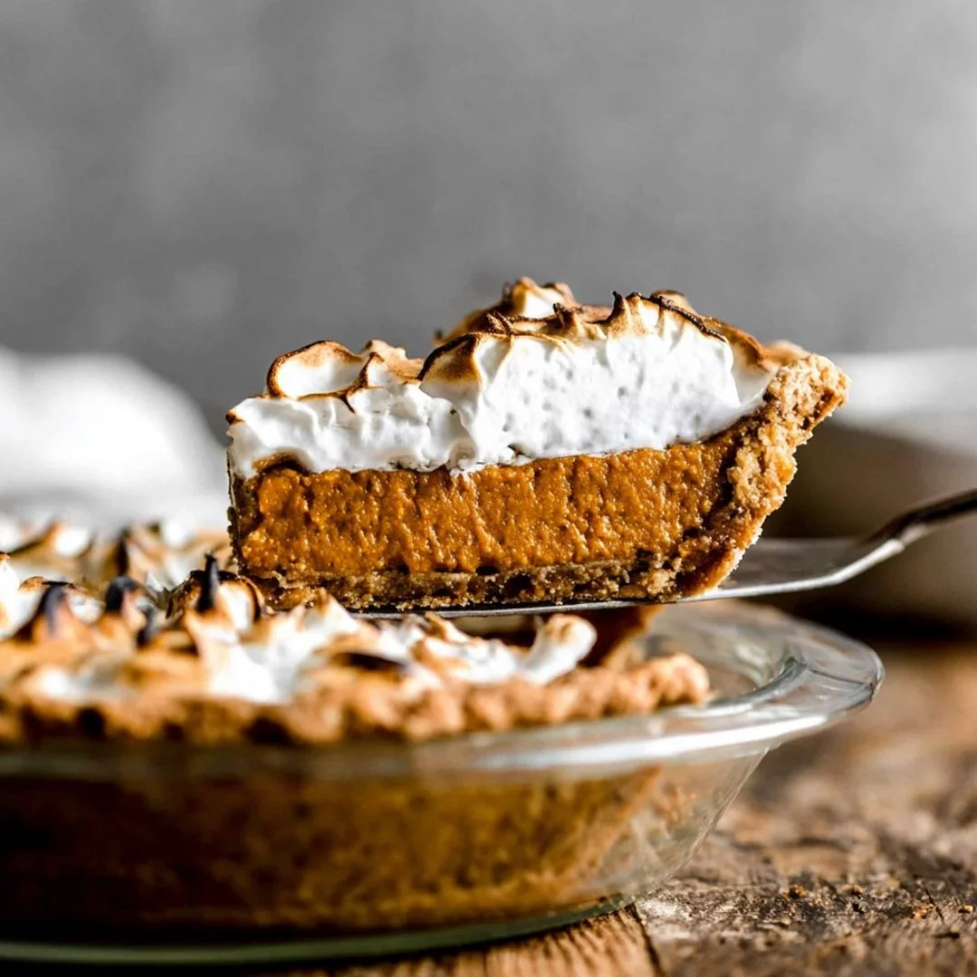 4 Ingredient Mounjaro Recipe – Step-by-step process showing lemon, ginger, and honey being mixed into a detox drink