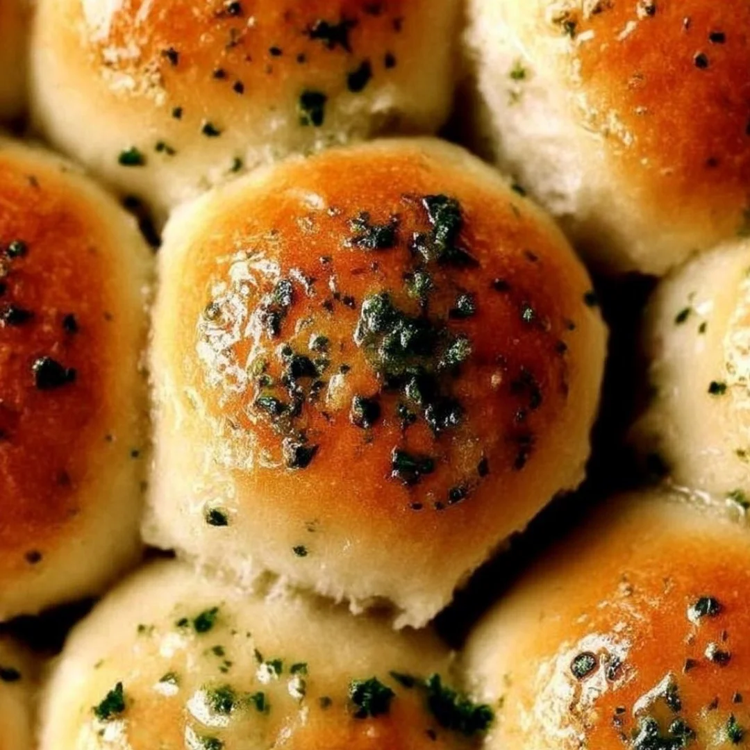 4 Ingredient Mounjaro Recipe – Step-by-step process showing lemon, ginger, and honey being mixed into a detox drink