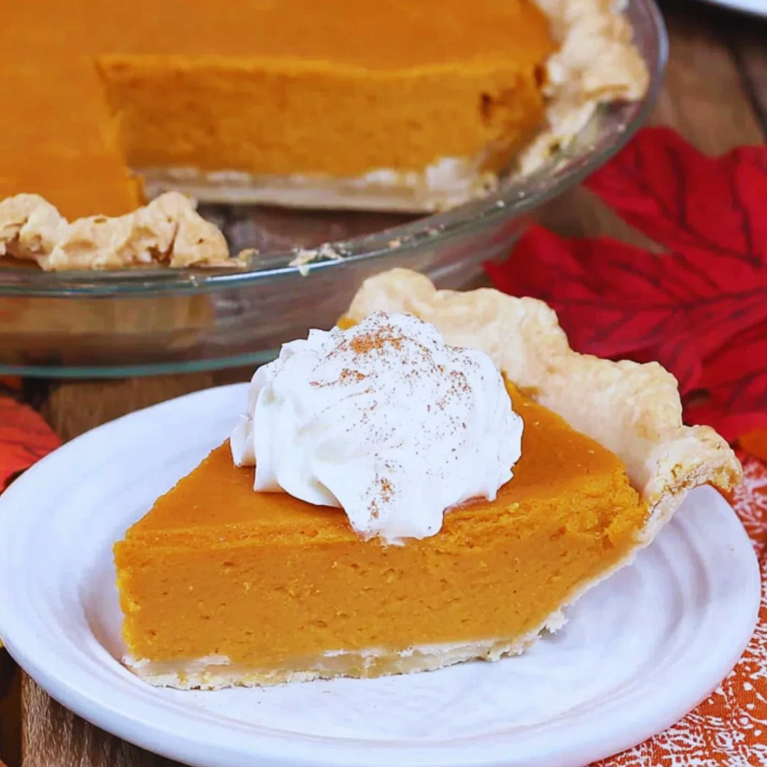 4 Ingredient Mounjaro Recipe – Step-by-step process showing lemon, ginger, and honey being mixed into a detox drink