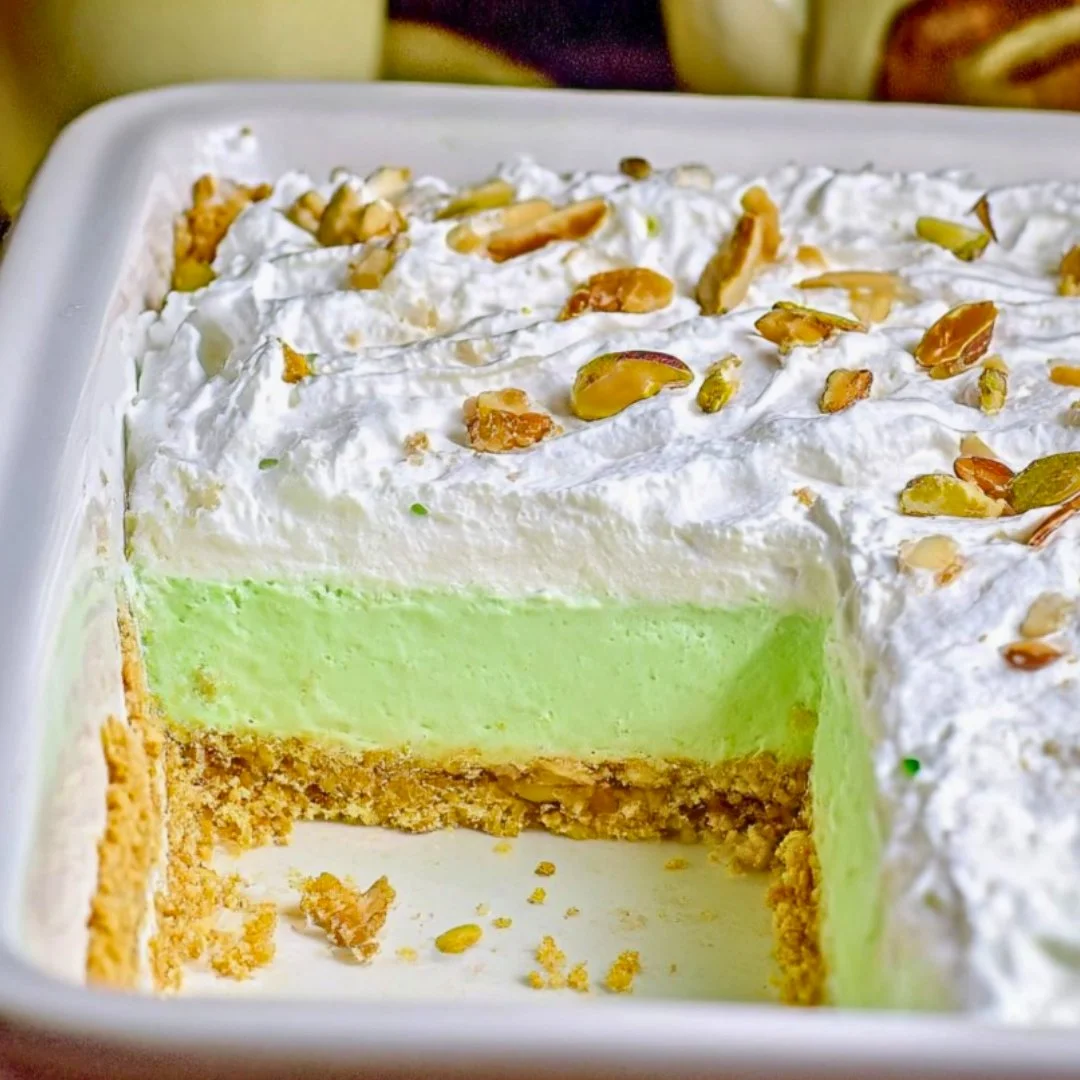 4 Ingredient Mounjaro Recipe – Step-by-step process showing lemon, ginger, and honey being mixed into a detox drink