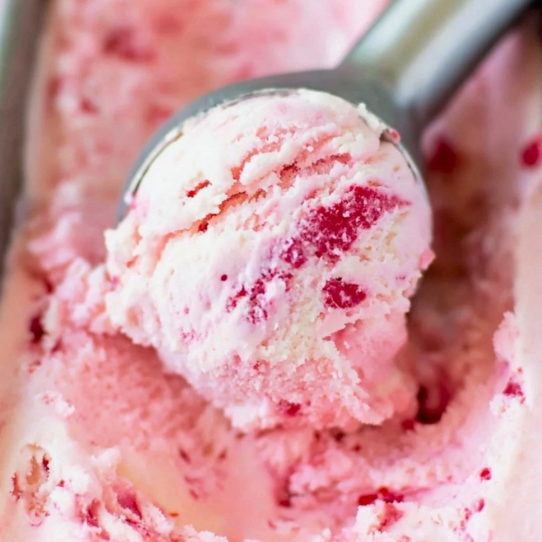 Delicious homemade strawberry ice cream with fresh strawberries