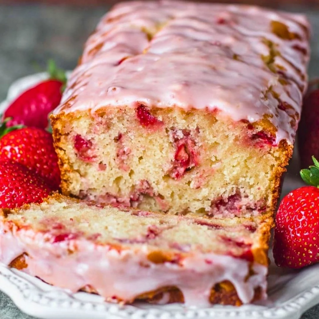 4 Ingredient Mounjaro Recipe – Step-by-step process showing lemon, ginger, and honey being mixed into a detox drink